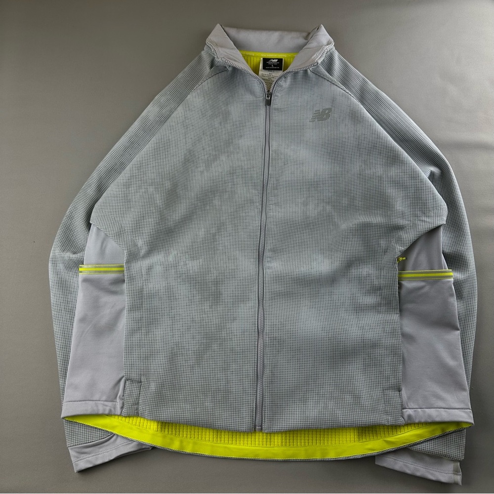New Balance Running Women Light Gray Zip Jacket with Neon Yellow Trim